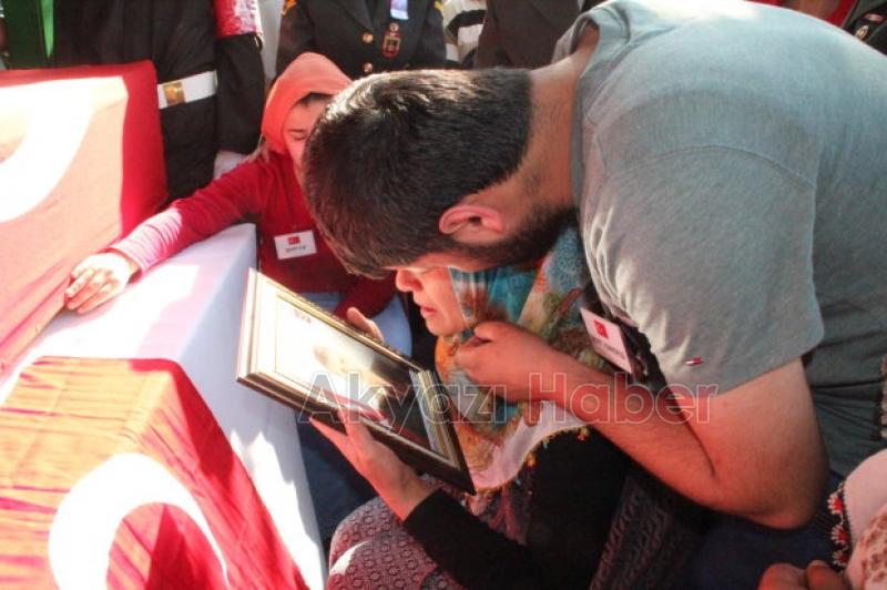 Akyazılı Şehit Uzman Çavuş Yunus Aktaş Ebediyete Uğurlandı