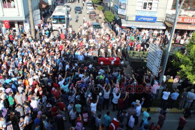 Akyazılı Şehit Uzman Çavuş Yunus Aktaş Ebediyete Uğurlandı