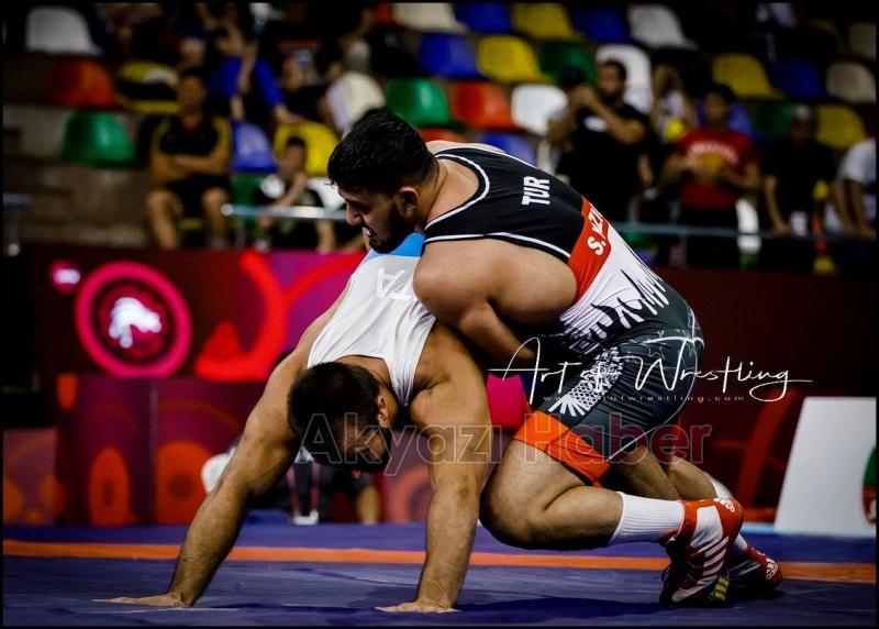 Akyazılı Semih Yazıcı Avrupa Üçüncüsü Oldu