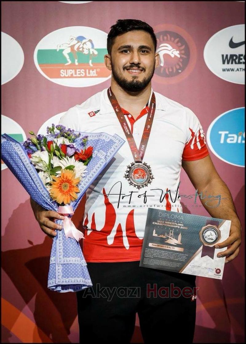 Akyazılı Semih Yazıcı Avrupa Üçüncüsü Oldu