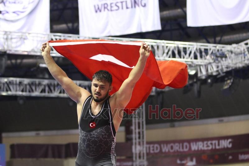 Akyazılı Semih Yazıcı Avrupa Üçüncüsü Oldu