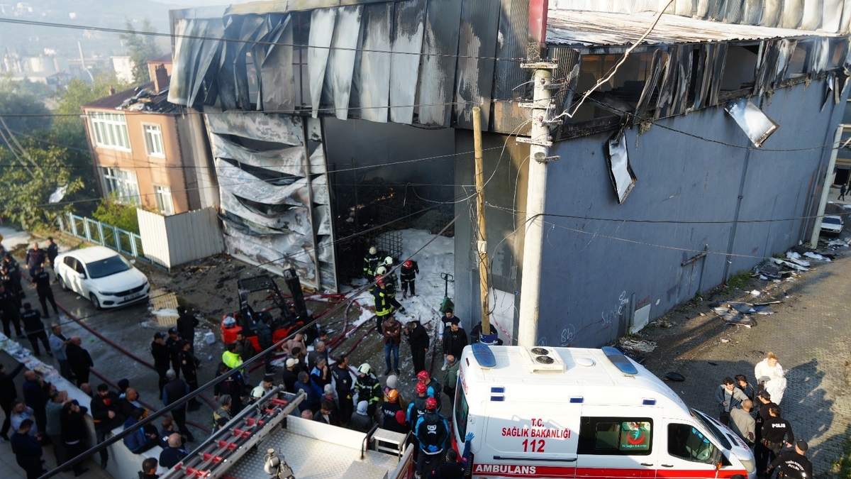 Akyazılı Şengül Yılmaz, yangın faciasında hayatını kaybetti