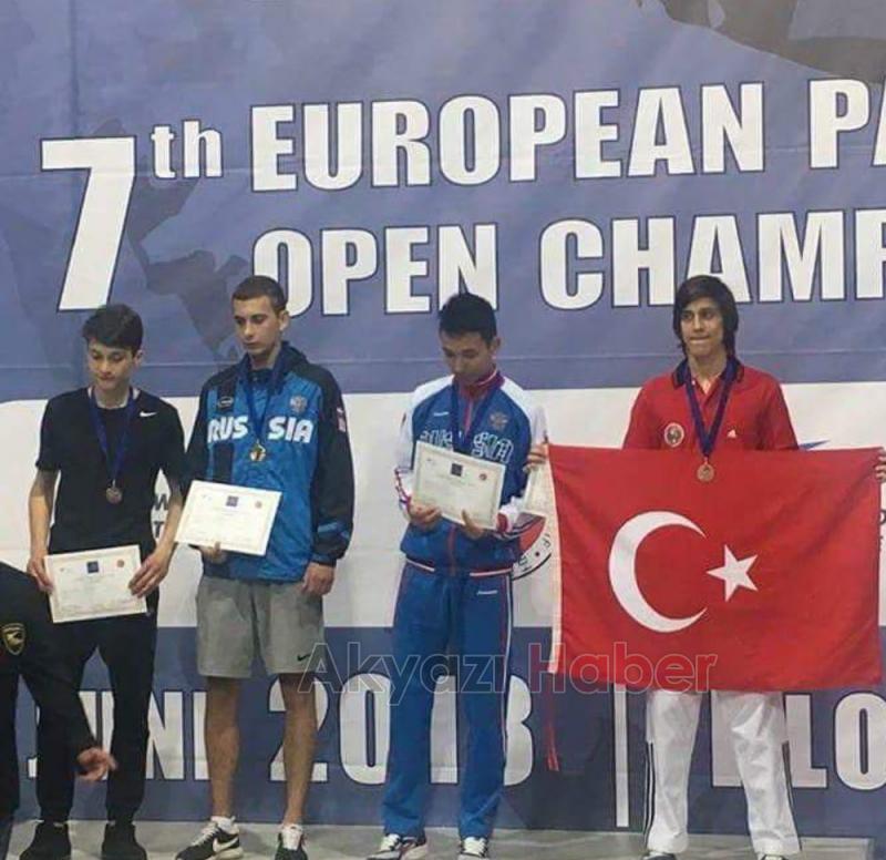 Akyazılı Taekwondoculara Avrupa Vizesi