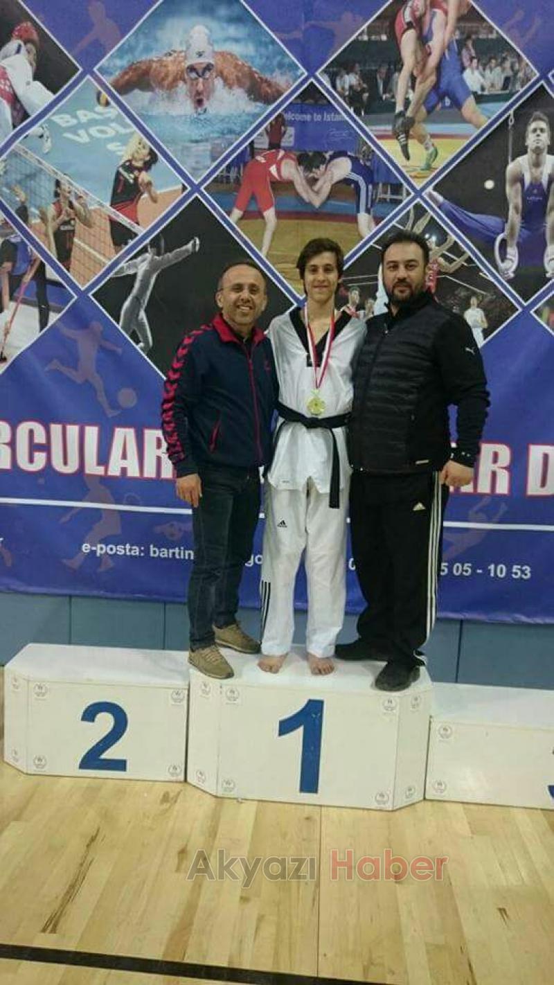 Akyazılı Tekvandocu Final Yolunda