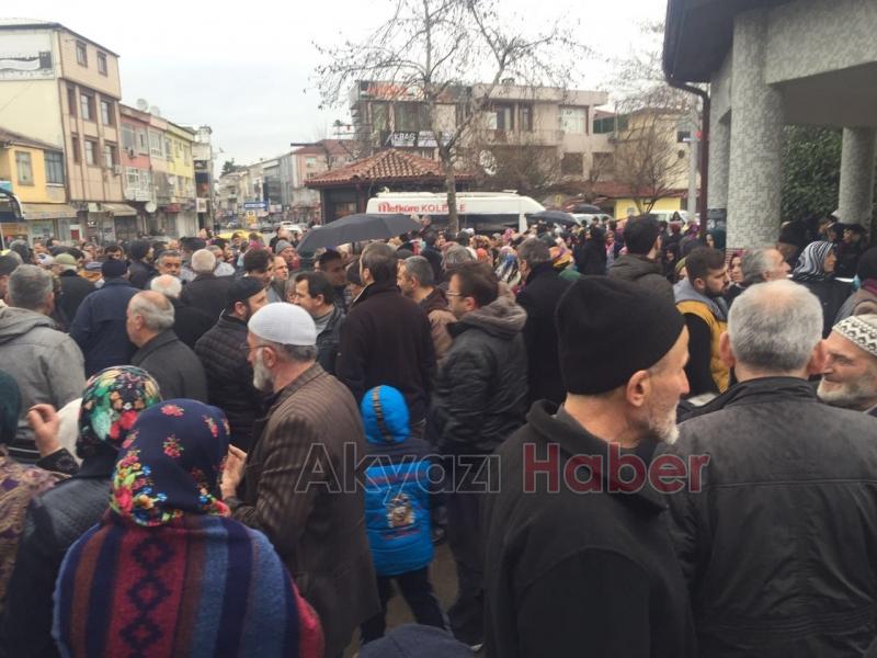 AKYAZILI UMRECİLER DUALARLA UĞURLANDI