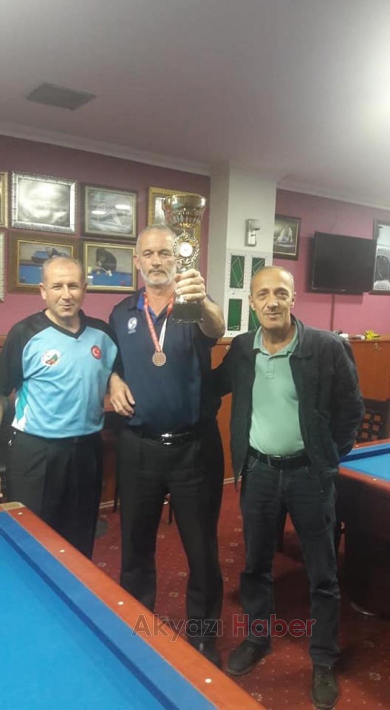 Akyazılı Usta Bilardocu Alaattin Aydoğdu Yine Şampiyon