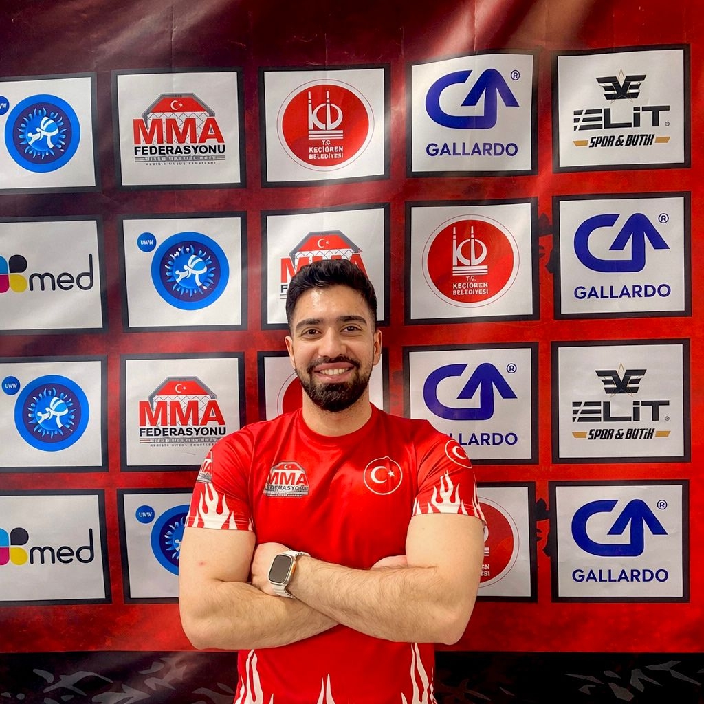 Akyazılı Yunus Emre Baycan şampiyon oldu