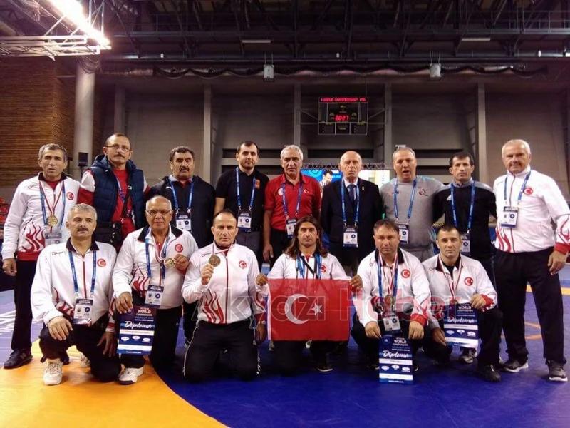  Akyazı’nın Başarılı Güreşçileri Milli Takıma Davet Edildi