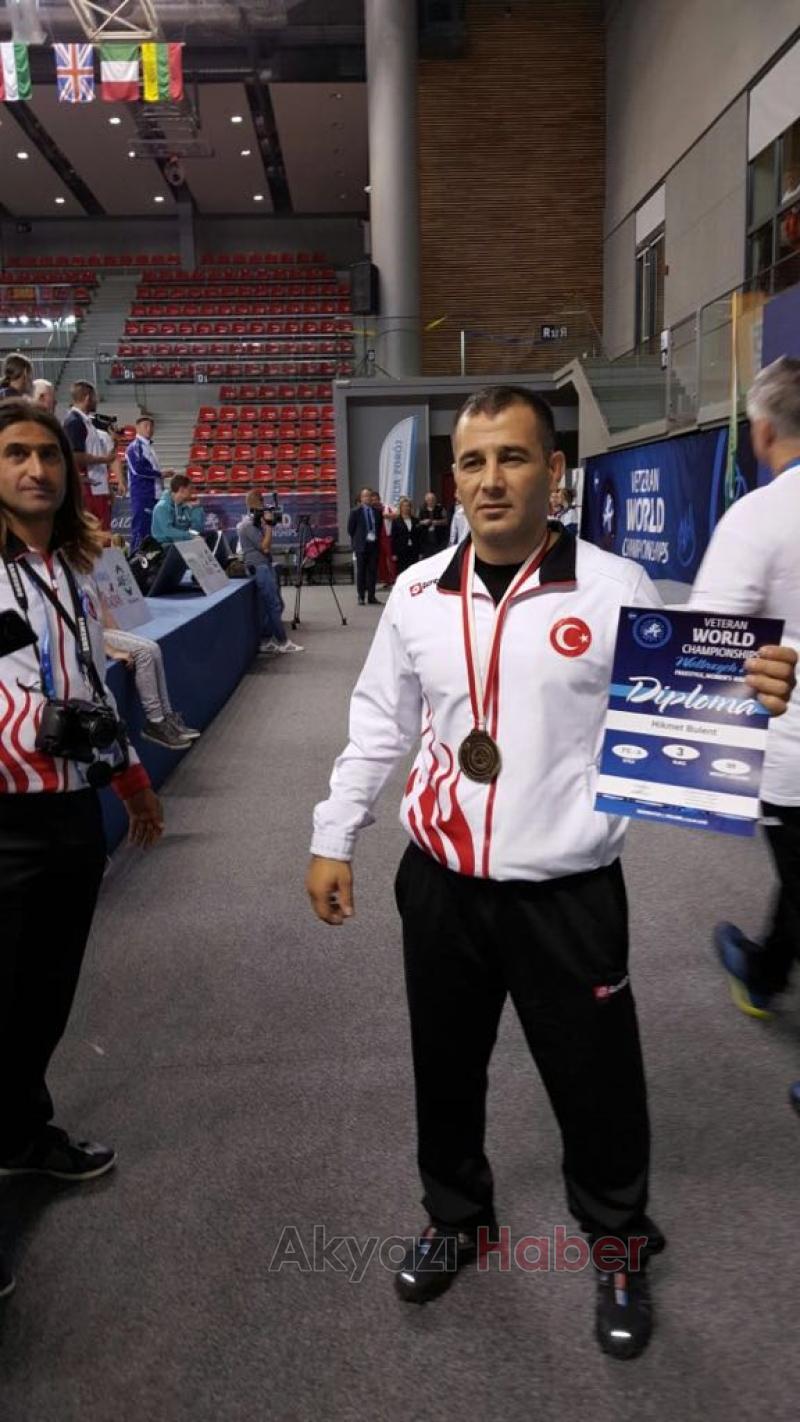  Akyazı’nın Başarılı Güreşçileri Milli Takıma Davet Edildi