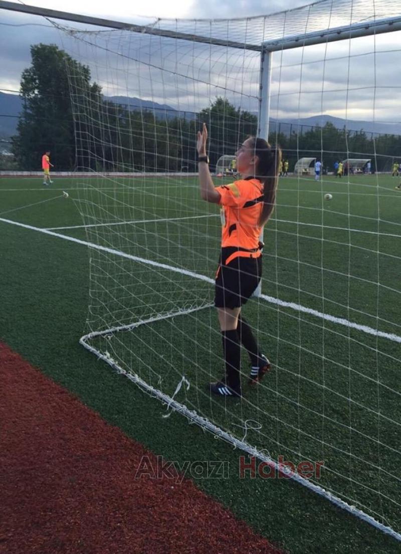 Akyazının bayan hakemi 