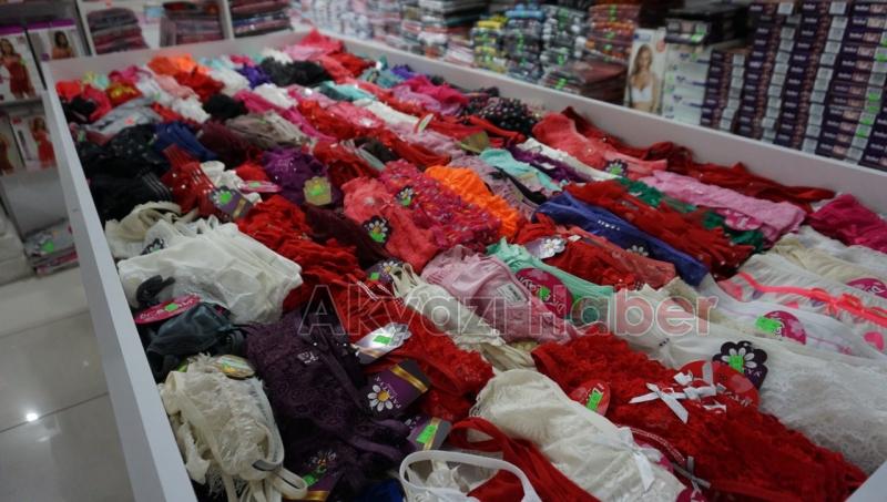 Akyazı’nın En Büyük İç Giyim Mağazası Ren Ga Renk