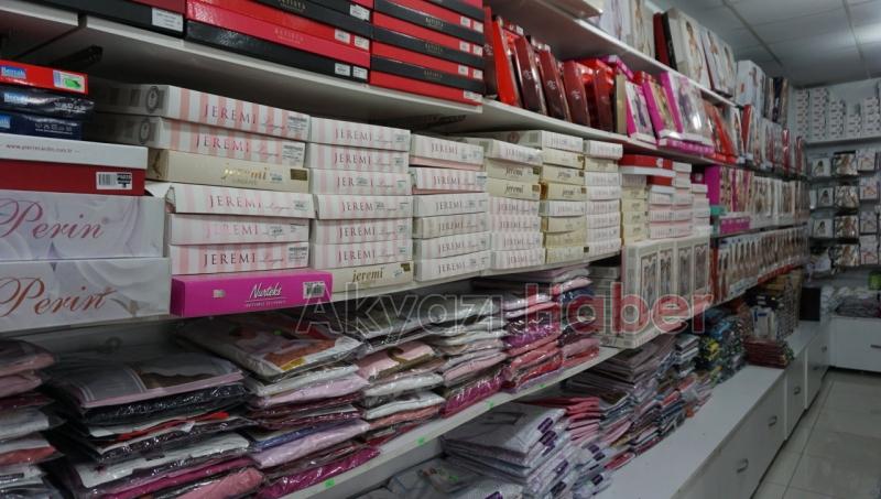 Akyazı’nın En Büyük İç Giyim Mağazası Ren Ga Renk