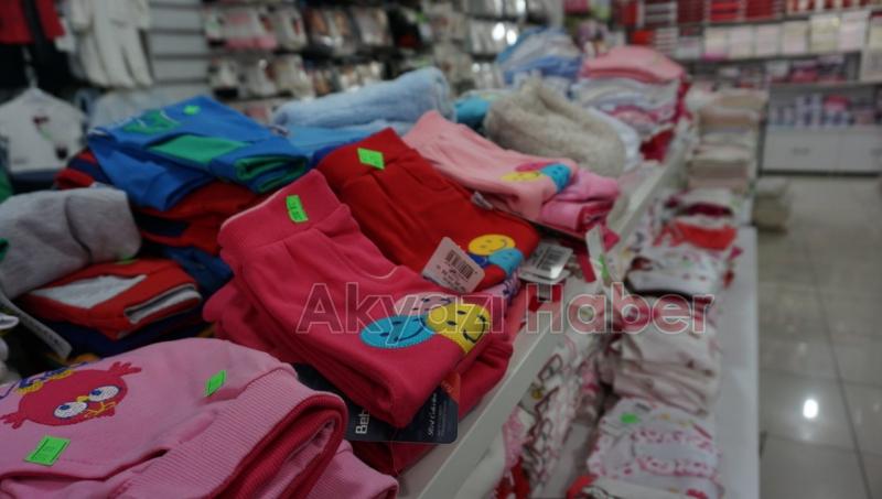 Akyazı’nın En Büyük İç Giyim Mağazası Ren Ga Renk