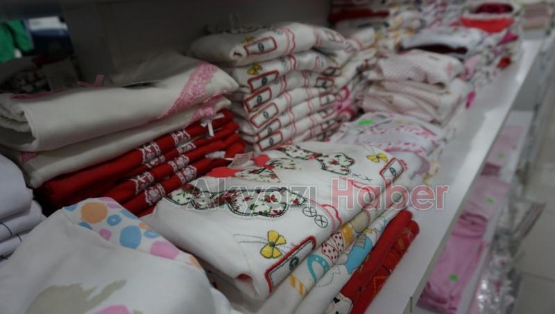 Akyazı’nın En Büyük İç Giyim Mağazası Ren Ga Renk