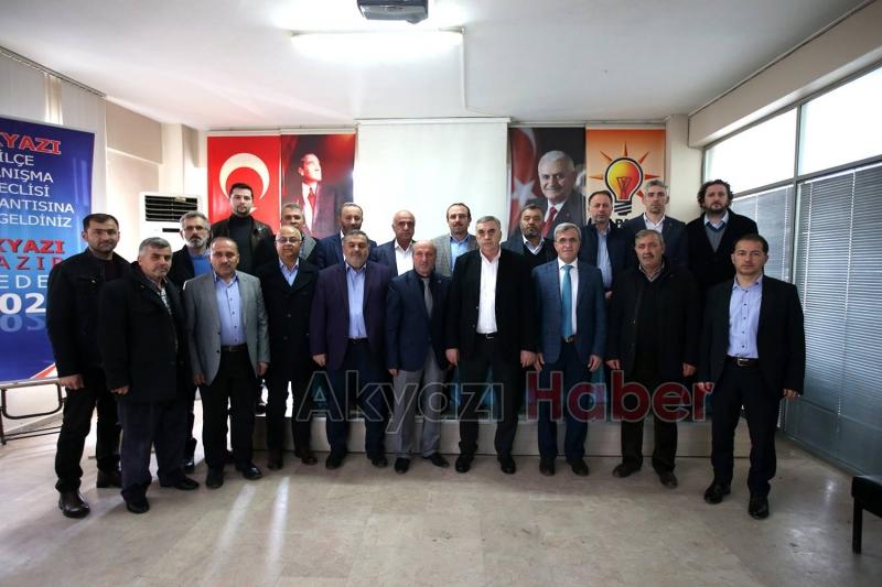 Akyazı’nın girişi yenilenecek