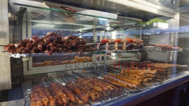 Akyazının yeni lezzet adresi Kebapçı Niyazı Usta açıldı