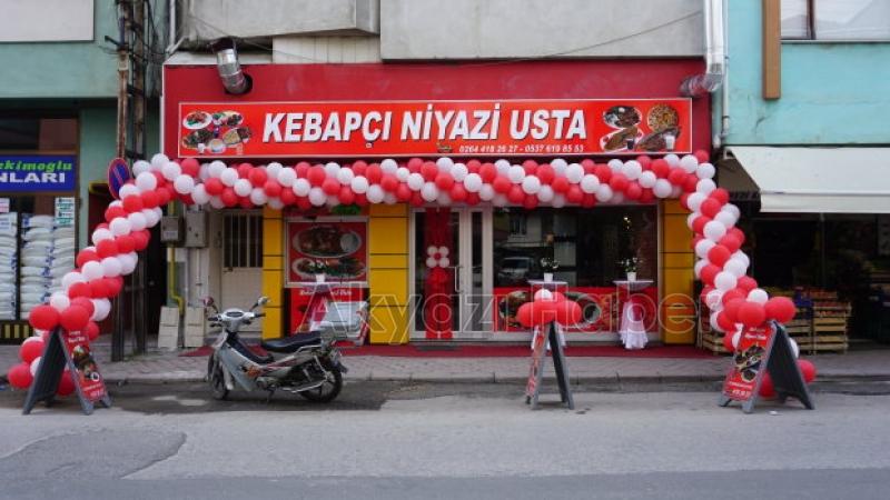 Akyazının yeni lezzet adresi Kebapçı Niyazı Usta açıldı