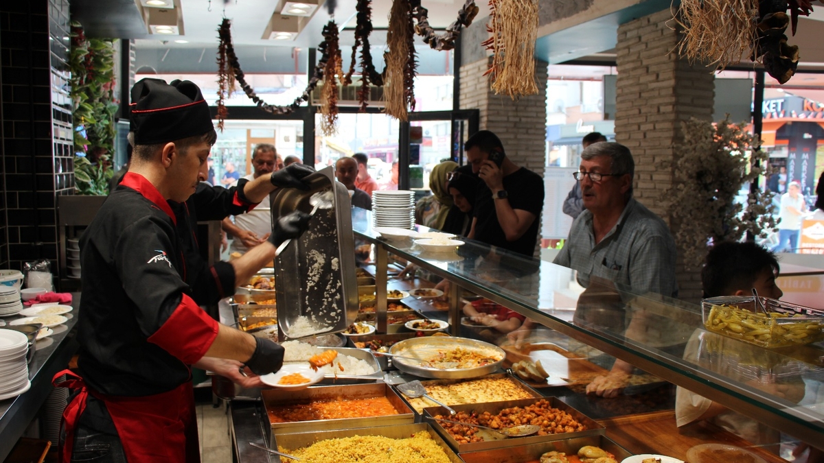Akyazı’nın Yeni Lezzet Durağı: Yağcıoğlu Restaurant Artık Hizmetinizde!