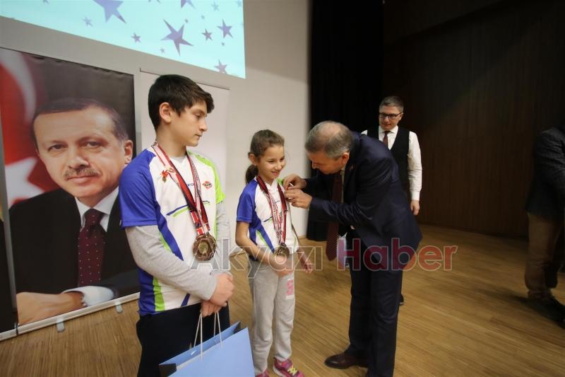 Akyazı’nın Yıldızları Ödül Töreni