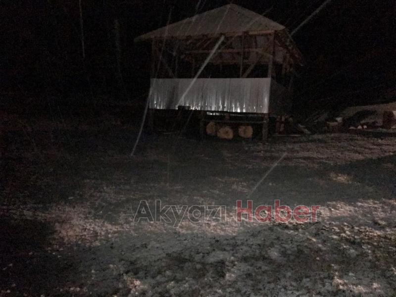 Akyazı’nın Yüksek Kesimlerine Kar Yağdı