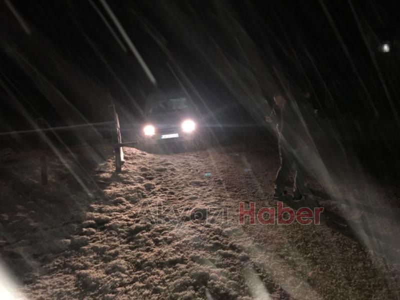 Akyazı’nın Yüksek Kesimlerine Kar Yağdı