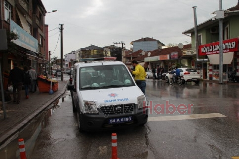 Akyazı Yenicami Mevkiinde Trafik kazası