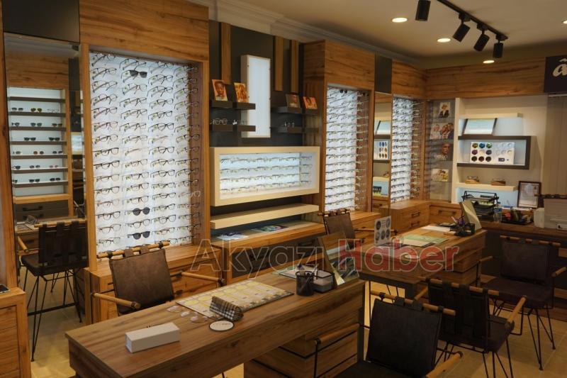 Ala Optik Dev Kampanya İle Açılıyor