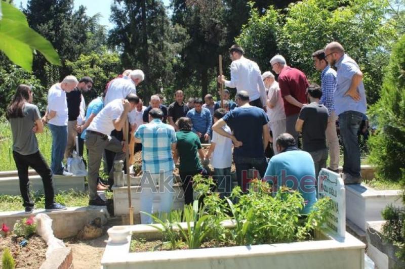 Alaaddin Kaya Defnedildi