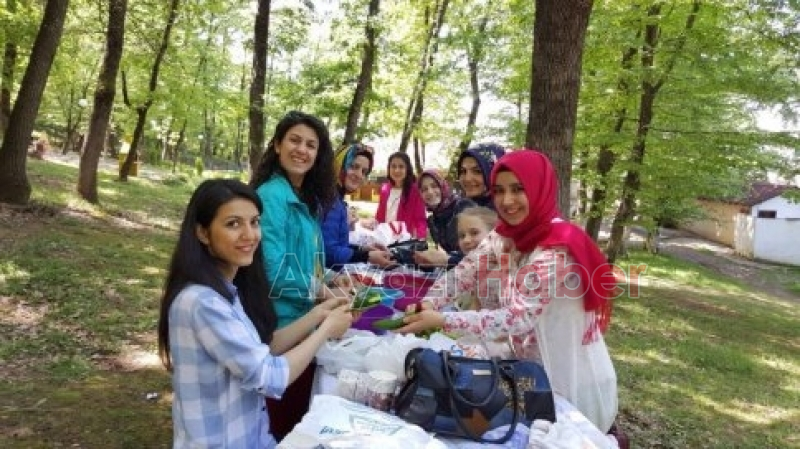 Alaağaç İlk ve Ortaokulu Öğretmenleri Piknik Yaptı