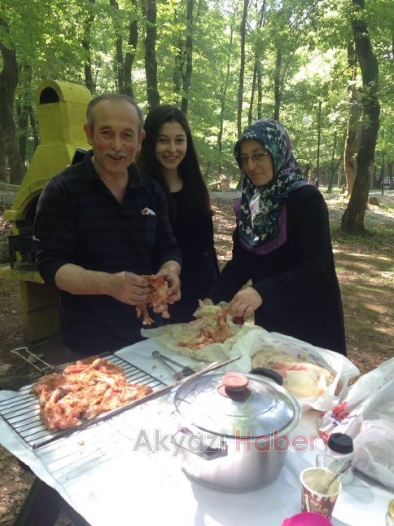 Alaağaç İlk ve Ortaokulu Öğretmenleri Piknik Yaptı