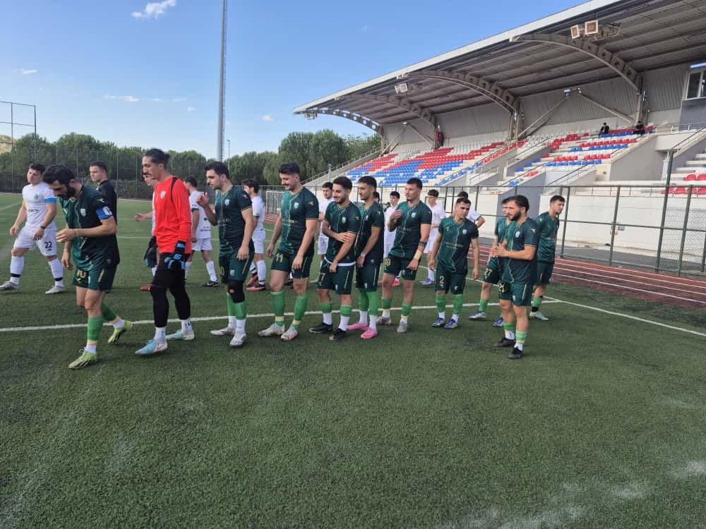 Alaağaçspor Pazarköy Eğitimspor'u 7-0 mağlup etti