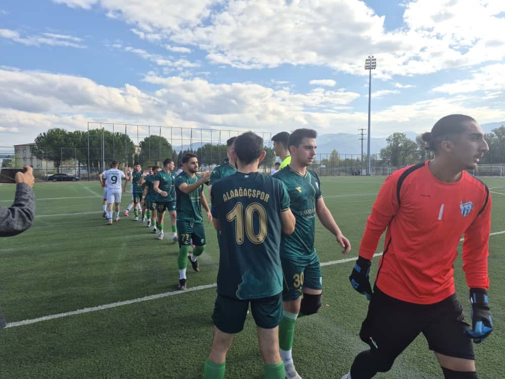 Alaağaçspor Pazarköy Eğitimspor'u 7-0 mağlup etti