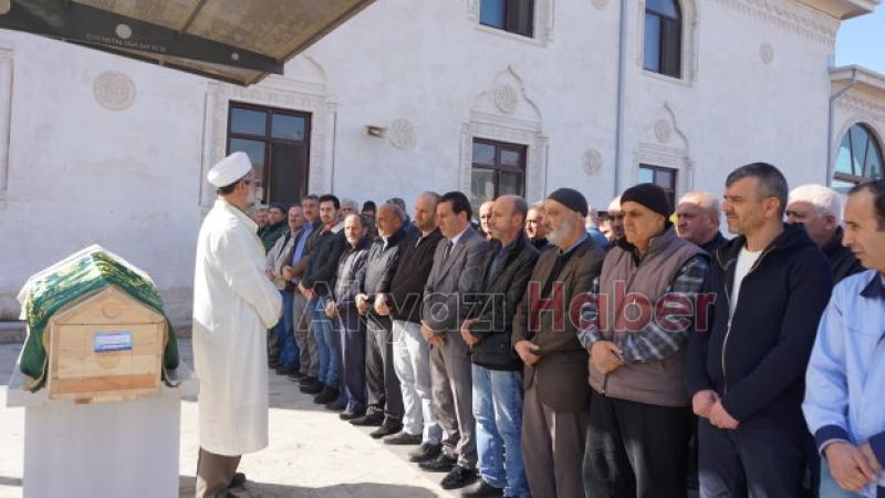 Alaattin Sayılı Dualarla Defnedildi