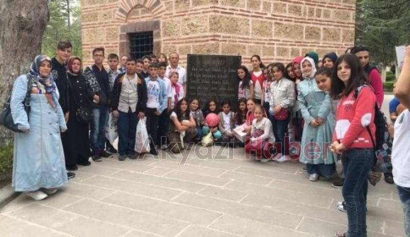 Alağaç Ortaokulundan Bilecik Ve Söğüt e Gezi