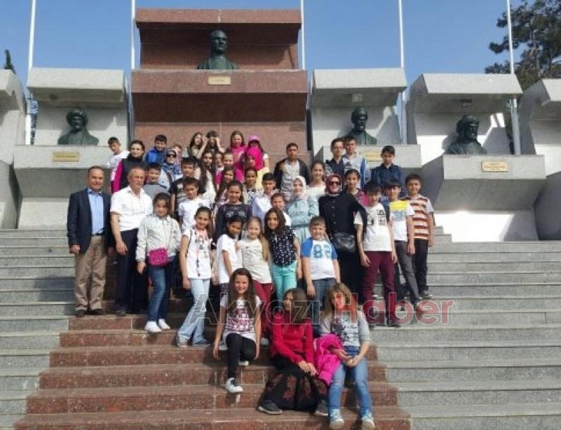 Alağaç Ortaokulundan Bilecik Ve Söğüt e Gezi