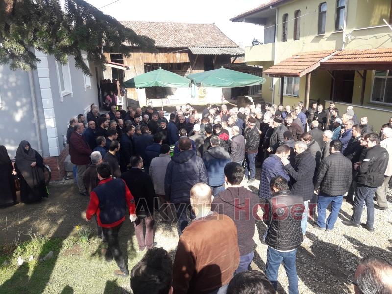 Ali Akcan Defnedildi