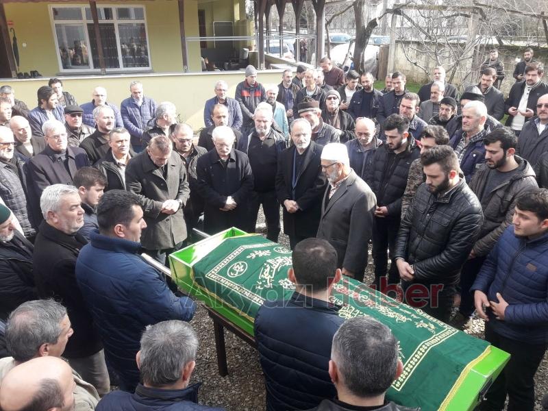 Ali Akcan Defnedildi