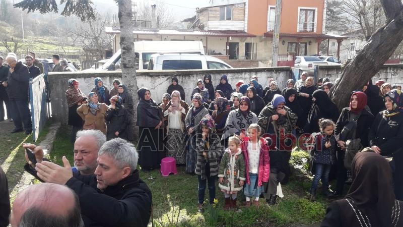 Ali Akcan Defnedildi