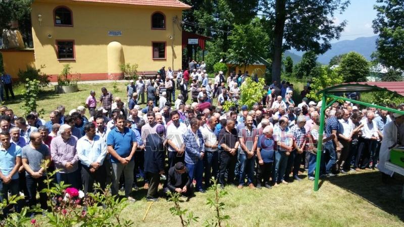 Ali Demirbaş Defnedildi