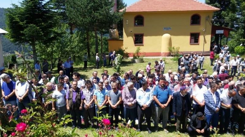 Ali Demirbaş Defnedildi