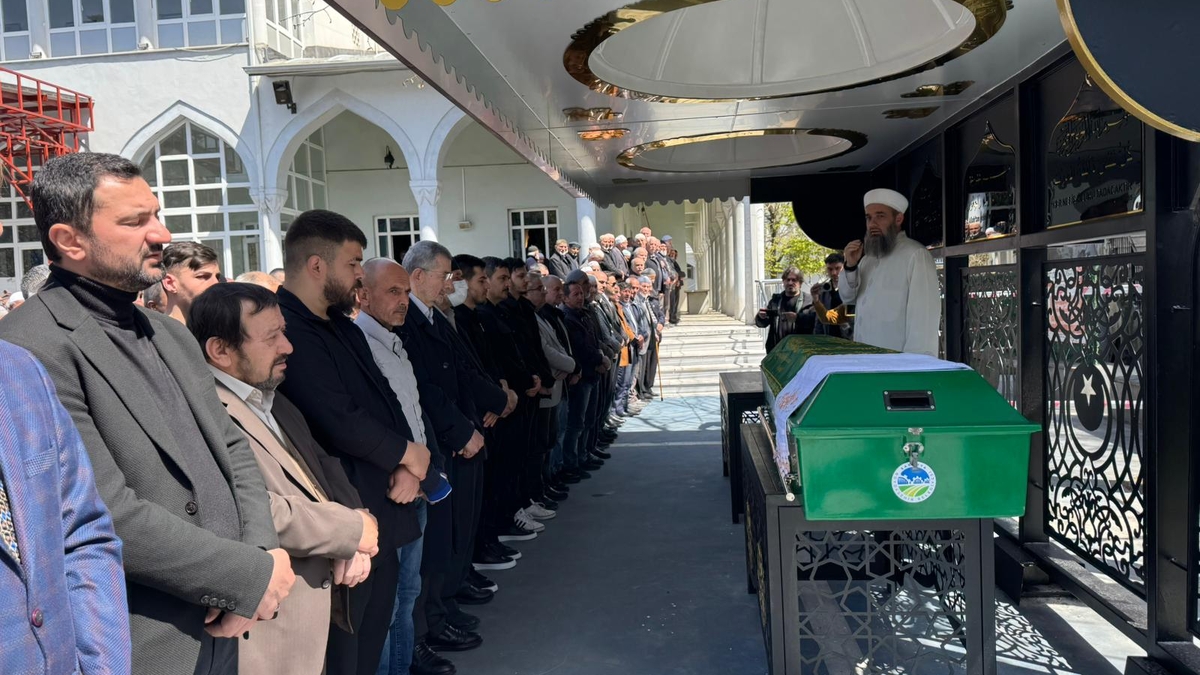 Ali Hikmet Yıldırım defnedildi