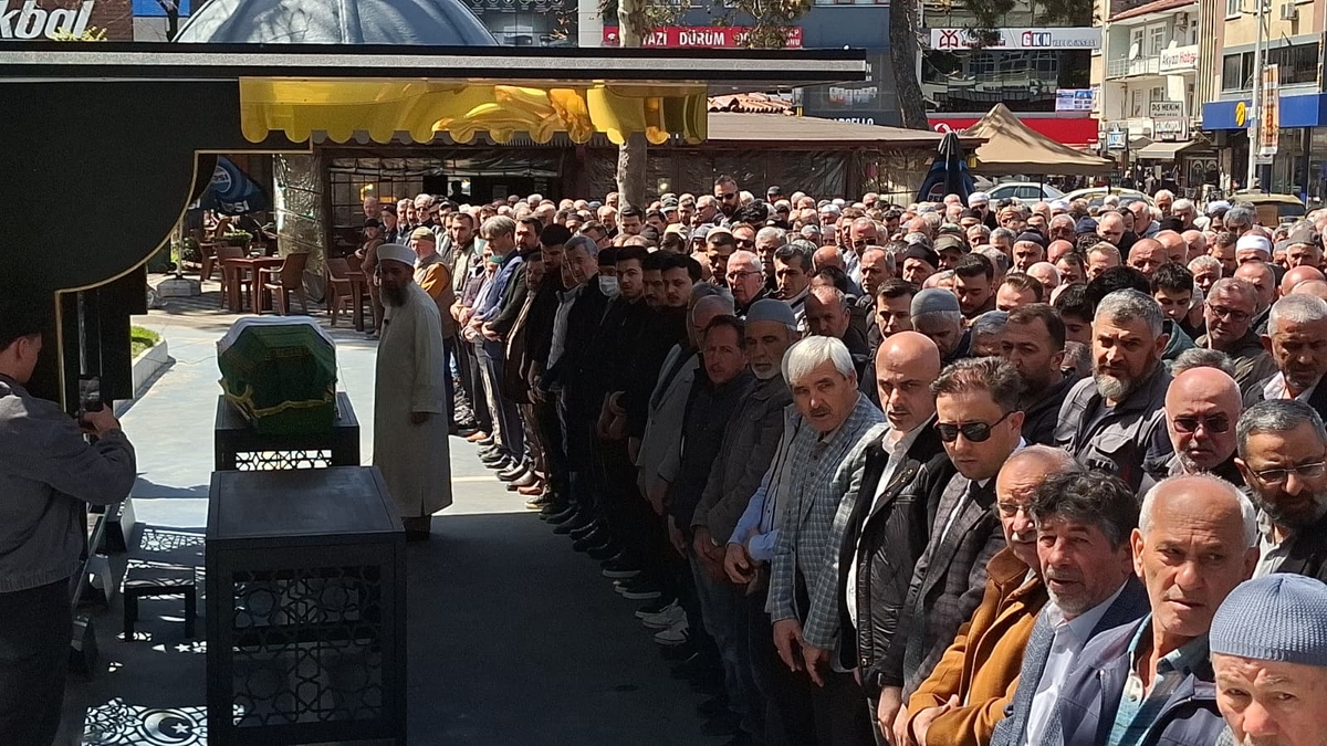 Ali Hikmet Yıldırım defnedildi