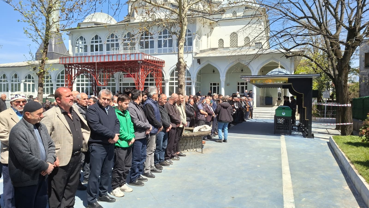 Ali Hikmet Yıldırım defnedildi