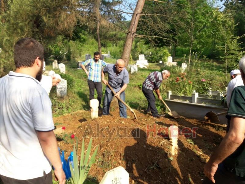 Ali Osman Albayrak Defnedildi