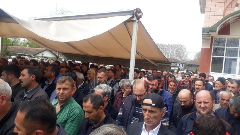 Ali Taşkının annesi defnedildi