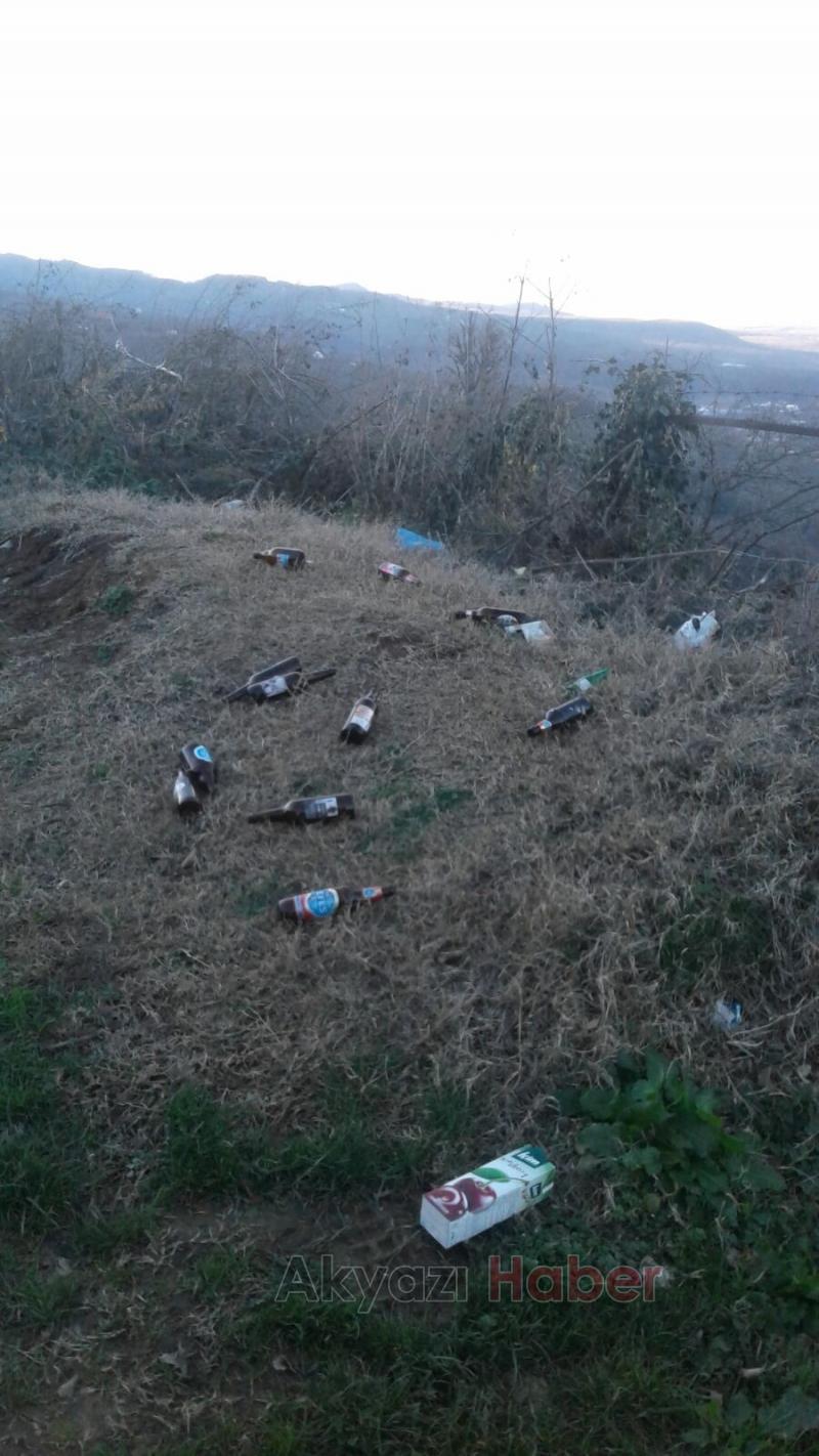 Alkol Şişeleri Çevreyi Kirletiyor
