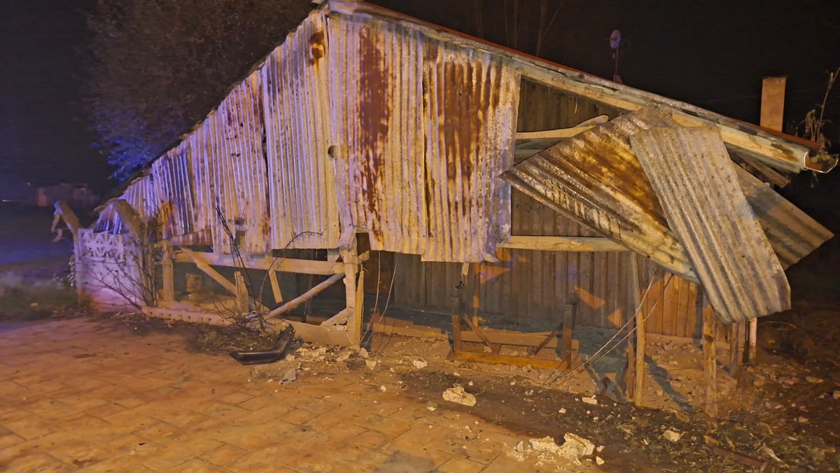 Alkollü Sollama Dehşeti: Otomobil Duvara Çarptı, 3 Yaralı