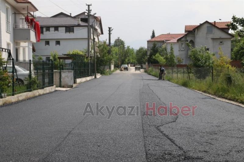 Alt Yapısı Tamamlanan Mahallelerde Asfalt Serimi Başladı