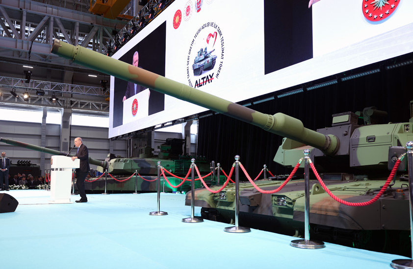 Altay Tankı'nın TSK'ya ilk teslimatı yapıldı