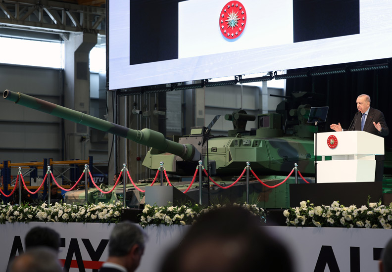 Altay Tankı'nın TSK'ya ilk teslimatı yapıldı
